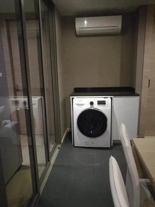 For rent, Class Condo Silom, big room, full furniture, not uncomfortable, very pleasant to stay, easy to travel, close to BTS.