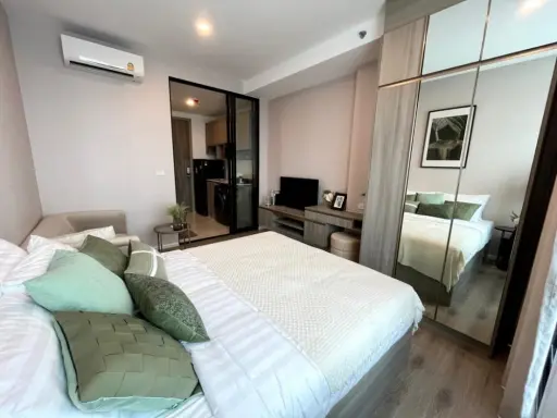For rent: Knightsbridge Sukhumvit-Theparak, high floor, beautifully decorated room, nice view, hurry and book before it's gone. images