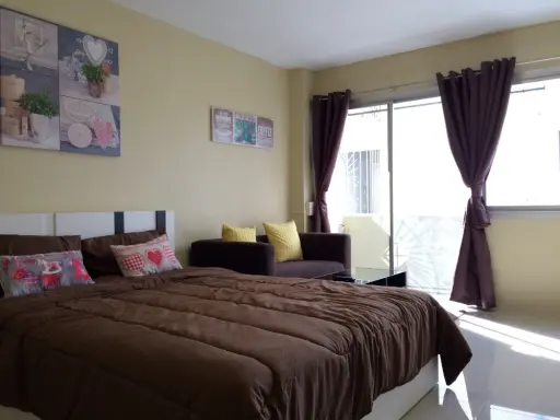For rent!! Condo Family Park Lat Phrao 48, complete amenities. Ready to move in, don't miss out, book now!!