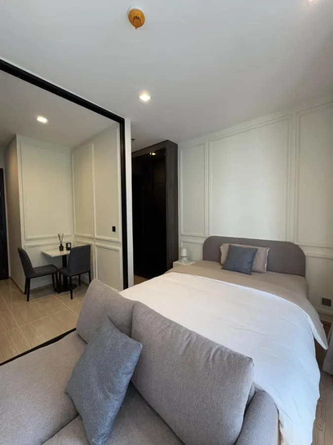 For rent: Noble Around Ari, the most popular location, simply and beautifully decorated, fully furnished, ready to move in.