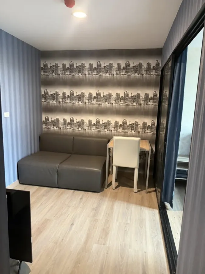For rent: The Excel Khu Khot, Building C, 2nd floor. Includes washing machine, wallpaper throughout, and high-quality double-layered curtains. Book no