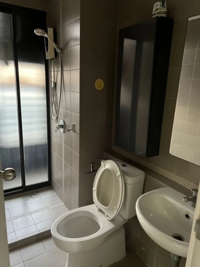 For rent!! Condo Fuse Mobius Ramkhamhaeng Station, 32nd floor, fully furnished, ready to move in. Don't miss it!!