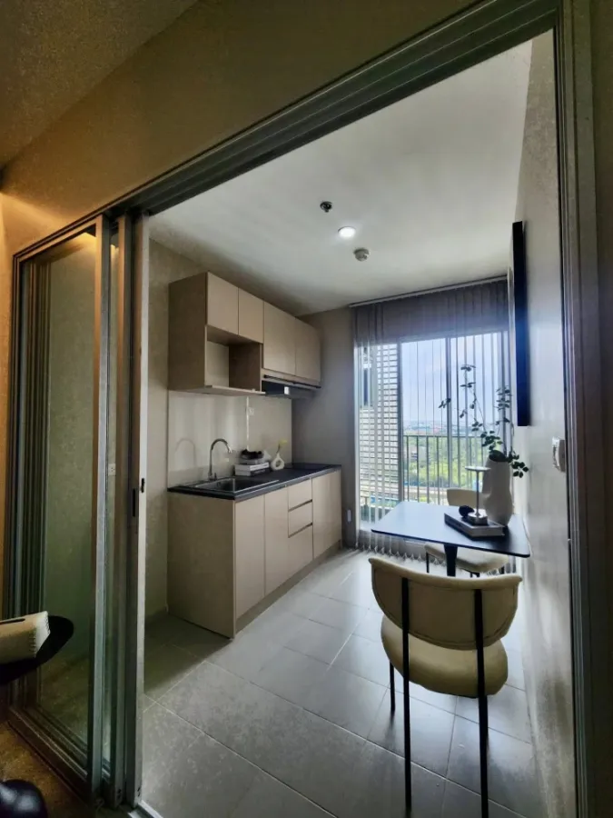 ขาย Elio Sathorn Wutthakat ห้องน่าอยู่ เฟอร์พร้อม สิ่งอำนวยความสะดวกครบครัน รีบจองเลย