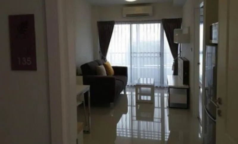For rent, Summer Garden Chaengwattana 19, good location, near Central, convenient to travel. Come on!!!