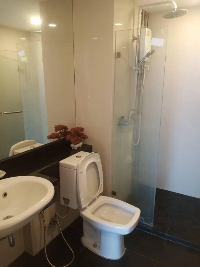 Condo for rent, Satou In Town, Charansanitwong 96/2, 2 bedrooms, 2 bathrooms, ready to move in, fully furnished, hurry up and book now.