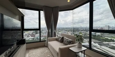 ให้เช่า Ideo mobi sukhumvit east point ห้องอยู่ชั้นสูง เฟอร์นิเจอร์ Build-in ดูดีน่าอยู่ แต่งครบพร้อมอยู่