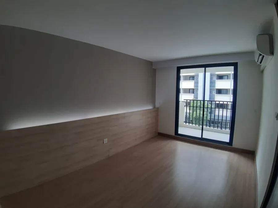 For rent: Level Condominium, spacious room, clean, good atmosphere, not crowded, private, convenient transportation, reserve now.