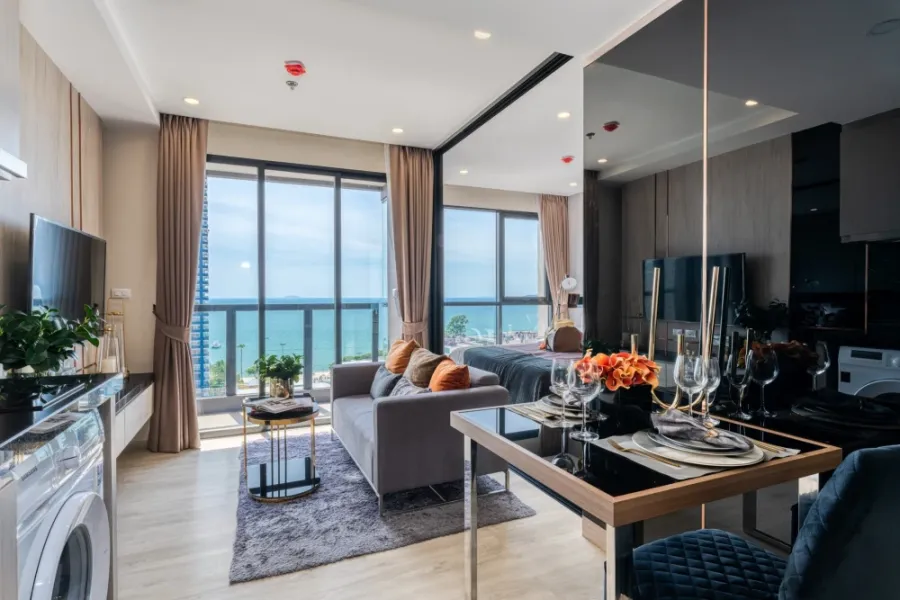 For rent PANORA PATTAYA, one-bedroom room, Sea view, can see the sea from the bedroom, don't miss it.