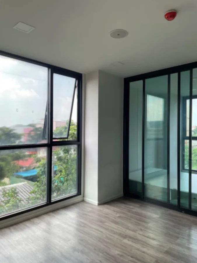 Modise Station for sale, 4th floor, spacious room, comfortable to live in, plus it comes at a great price. Hurry and reserve now, don't miss it.