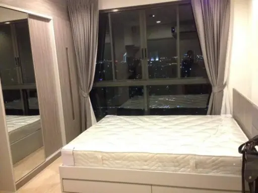Condo for rent, Ideo Sathorn-Thapra, 24th floor, beautiful view, overlooking the Chao Phraya River and Asiatique. Built-in ready images