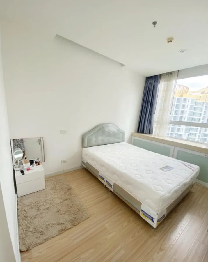 Urgent sale!! Condo T.C. Green, 28th floor, Building C, fully furnished, ready to move in, don't miss it!!