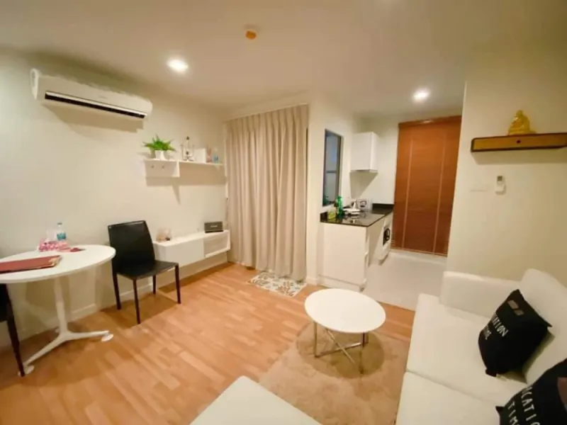 ขาย วี คอนโด ทำเลดี ใกล้แหล่งช็อปปิ้ง พร้อมอยู่มาก รีบเลย