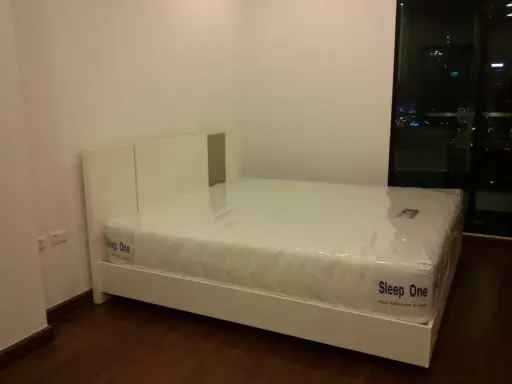 Supalai Premiere @ Asoke for rent, 1 bedroom, 1 bathroom, plenty of usable space, comes fully furnished, just bring your bags and move in!