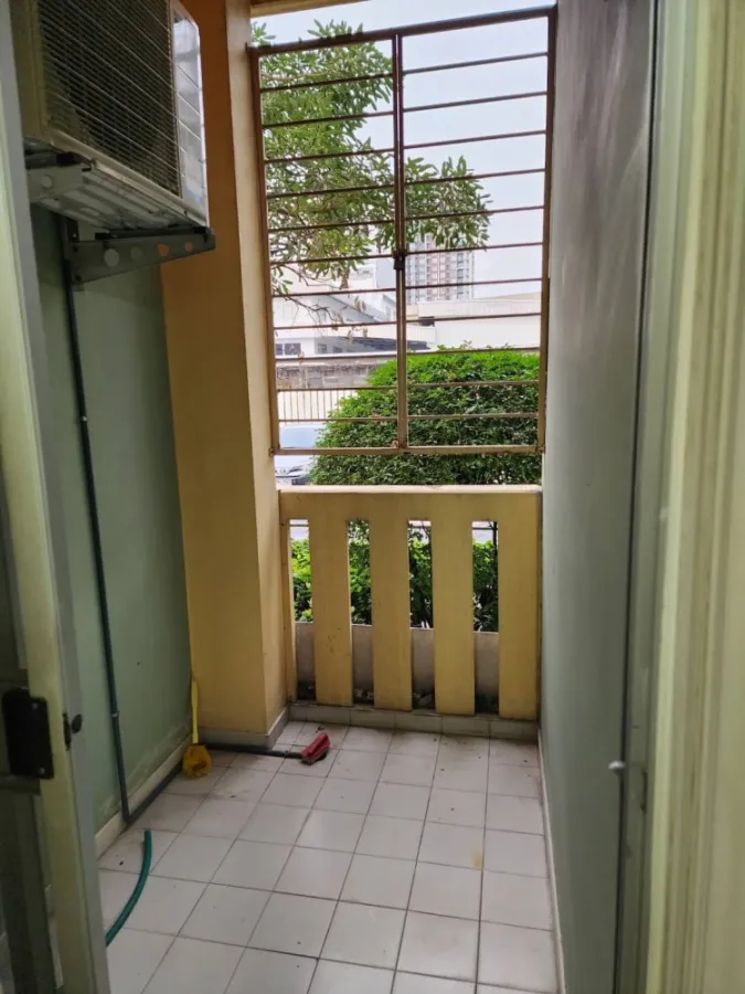Rent Lumpini Condo Town Rattanathibet with furniture + electrical appliances, affordable price, book now