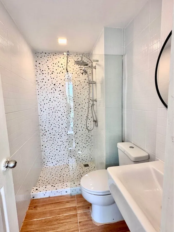 Condo for sale, The Cube Ramkhamhaeng, bright room, easy to look at. Fully built-in If you don't reserve, you'll miss it.