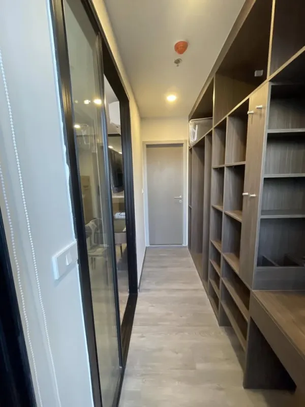ให้เช่า The Origin Ladprao-Bangkapi วิวสระว่ายน้ำ ไม่มีตึกบัง มี Walk-in Closet และเครื่องใช้ไฟฟ้าจัดเต็ม ห้ามพลาด