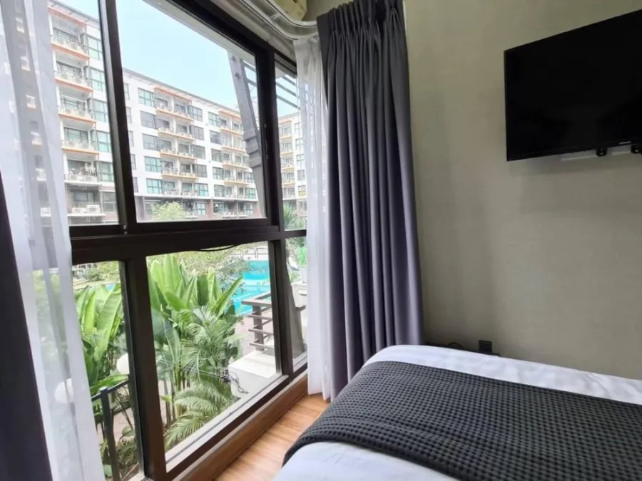 For rent, summer garden, corner room, built-in decoration, nice garden view, first come first served, don't miss it