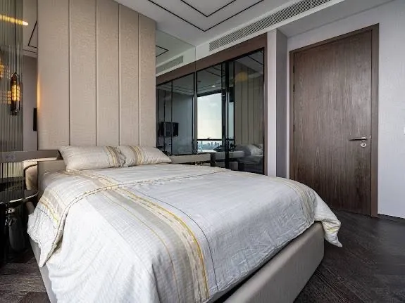 ขาย ดิ เอส สุขุมวิท 36 ชั้น 26 นสูง ห้องนั่งเล่นวิวแม่น้ำเจ้าพระยา ห้องนอนวิวเมือง จองเลย ห้ามพลาด