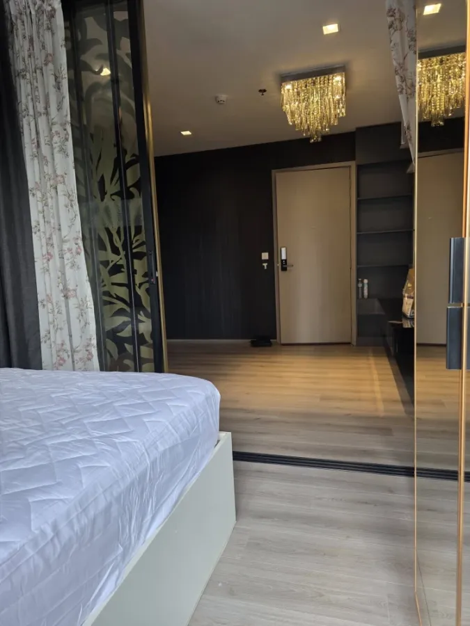 Selling The Politan Rive, 39th floor, North facing. Very high floor, excellent ventilation, cool and comfortable. Book now!
