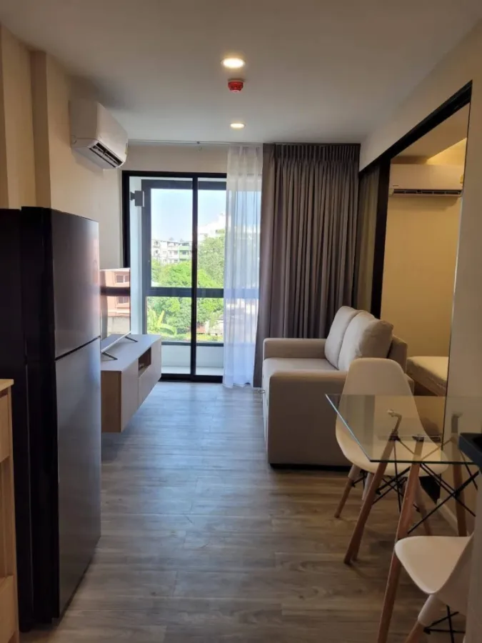 For sale/rent: IKON Sukhumvit 77, ready-to-move-in unit with complete furniture and appliances. Book now!