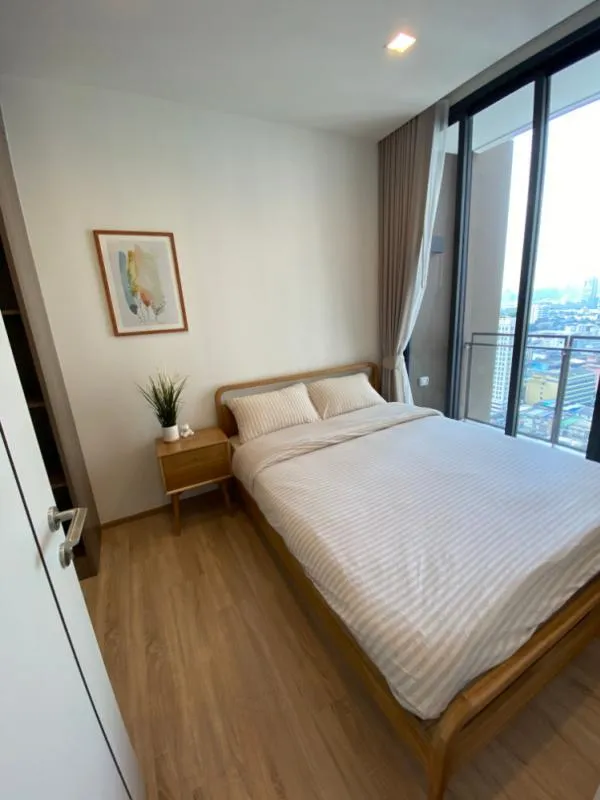Rent now The Line Phahol-Pradipat Beautiful rooms at this price are not available anymore. Fully furnished and ready to move in
