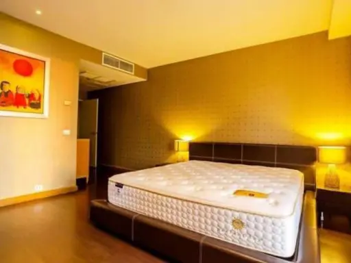 Condo for rent, Langsuan Ville, beautiful room, beautiful city view, fully furnished, with bathtub, very good location, very close to BTS, do not hesitate. images
