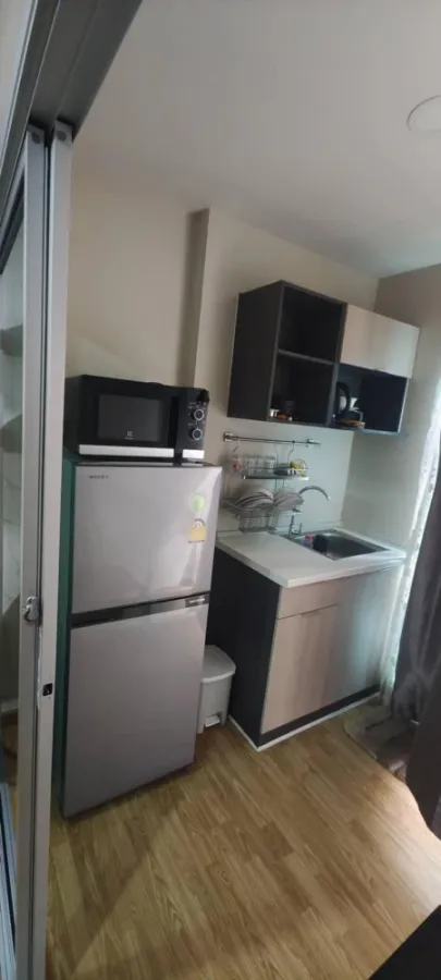 For sale: Be Condo Paholyothin, 5th floor, fully furnished, ready to move in. Interested? Hurry and reserve now!