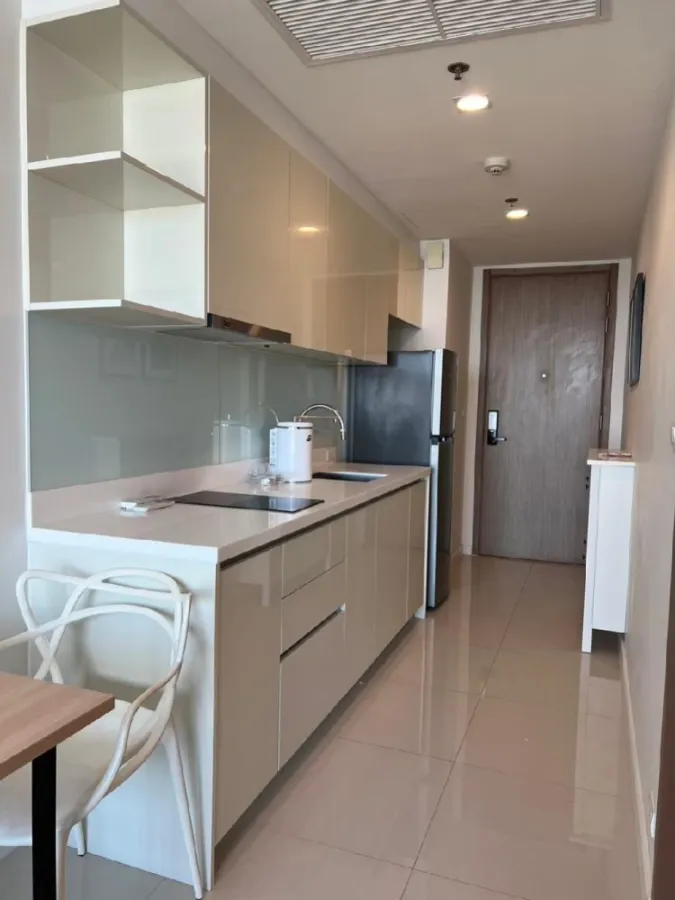 Condo for sale, Bright Wongwian Yai, 20th floor, beautiful view, Fully Furnished, fully furnished, spacious room, book now, urgent.