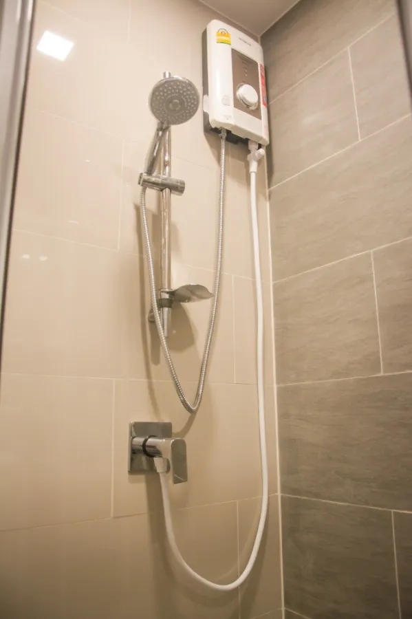Modiz Interchange for rent, room size 23 sq m. Good electrical appliances. Book now.