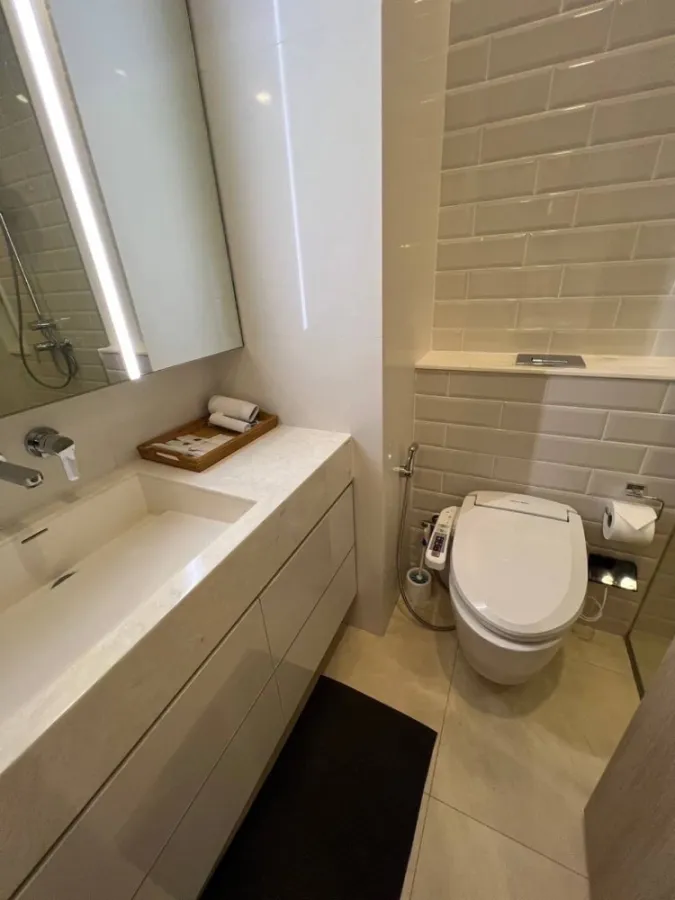 For rent!! Condo Siamese Exclusive Sukhumvit 42, beautiful room, good location, convenient travel, near BTS Ekkamai. Book now!!
