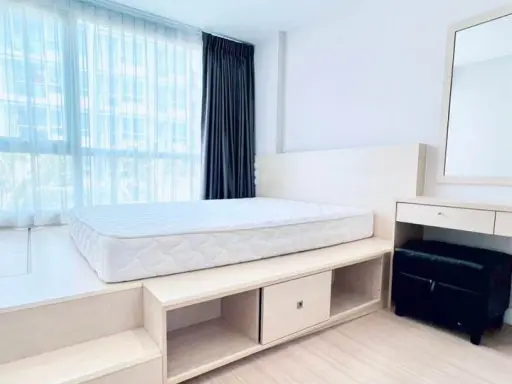 Condo for sale, Mayfair Place, Sukhumvit 64, spacious room, premium grade furniture. Complete with great built-ins, don't miss it.
