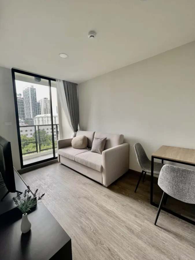 Condo for rent FLEXI Sathorn-Charoennakorn Nice view room, not blocked Fully furnished, move in quickly.