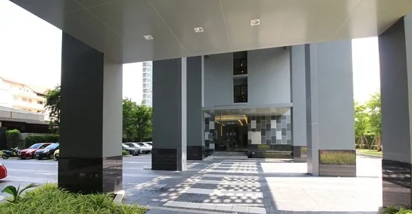 🏢 ห้องมุม รีโนเวทใหม่ ระเบียงกว้าง วิวชั้น 23