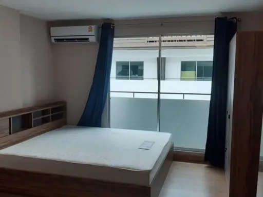 For rent, Plum Condo, Phahon Yothin 89, very nice decorated room. full electrical appliances I can't reserve it anymore.