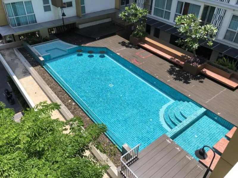 Quick rent !!! Condo The Series Udomsuk 29, beautiful room, swimming pool view, good location, convenient transportation, book now !!!