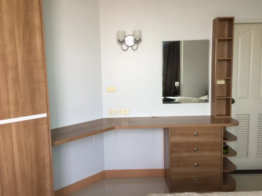 Condo for rent, Supalai Park Phahonyothin 21, high floor, beautiful view, privacy. Can't miss it anymore.