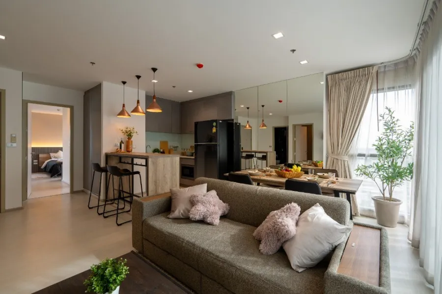 For sale: Rhythm Sukhumvit 36-38, high floor, corner room, city view, beautiful room, fully furnished, ready to move in, reserve now, don't wait.