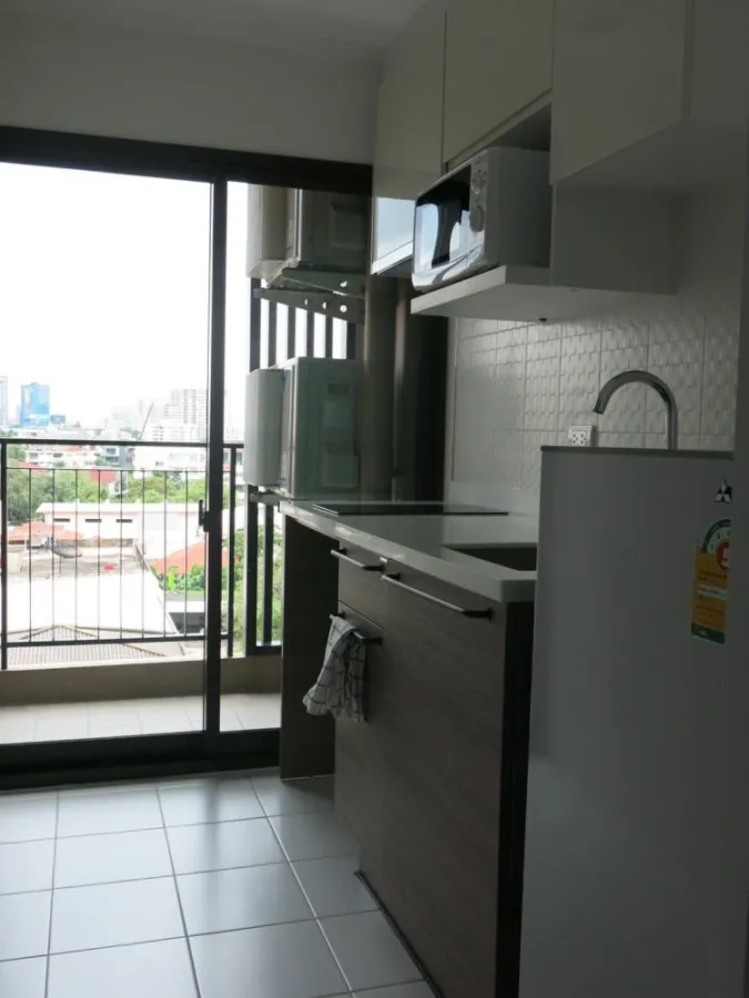 For rent, Let Pixel Sathorn, 1 bedroom, top floor, wow view, fully furnished, don't just look, hurry and reserve now.
