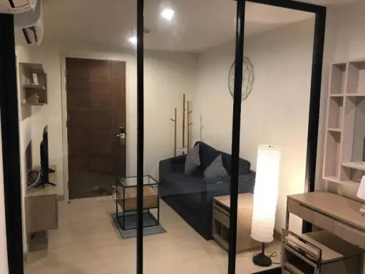 Urgent sale, The Niche Mono Sukhumvit 50 Condo, beautiful floor plan, beautiful decoration, a lot of furniture, good location, close to BTS, 