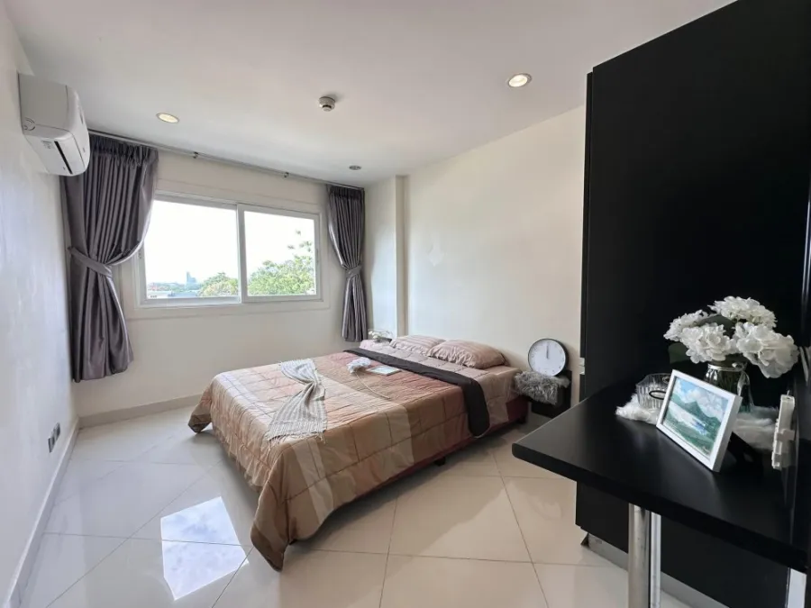 Sale Park Lane Jamtien Resort ห้องกั้นเป็นสัดส่วน ตกแต่งอย่างดี โซฟาหนังนั่งสบาย จองเลย