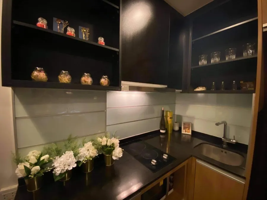 For rent!! Condo Wish Signature Midtown Siam, room number 214, fully furnished, ready to move in immediately, hurry up and book now!!