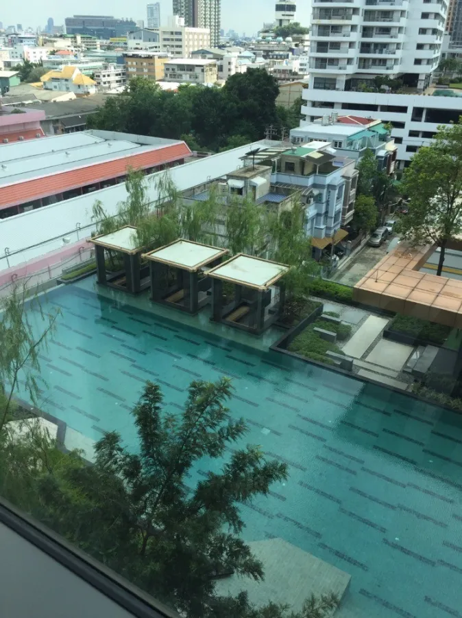 ขาย คอนโด ไลฟ์ ปิ่นเกล้า ชั้น 10 วิวสระน้ำ ราคาจับต้องได้ รีบมาเป็นเจ้าของได้แล้ววันนี้ อย่ารอช้า