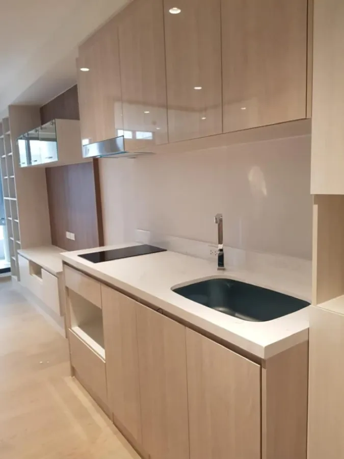 Sell / rent Condo Runesu Thonglor 5, 5th floor, pool view, ready to move in, good price, don't miss it!!