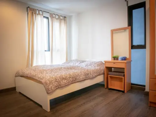 Condo for rent, Rende Sukhumvit 23, beautiful room, fully furnished, convenient transportation, hurry