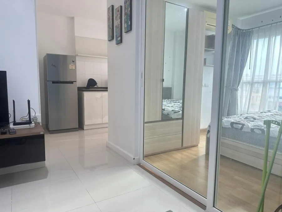 For sale: Aspire Srinakarin, 6th floor, fully furnished. The room is ready to move in. It's good to live in yourself. It's worth renting out. Book now