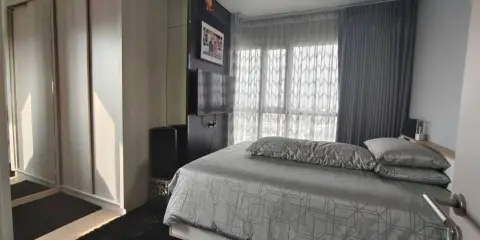 ขายด่วน ลุมพินี สวีท ดินแดง-ราชปรารภ ชั้นสูง ห้องมุม เป็นส่วนตัว พร้อมเฟอร์นิเจอร์ จองก่อนได้ก่อน