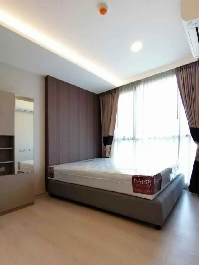 Condo for sale, V Tara Sukhumvit 36, near BTS Thonglor, convenient transportation, near shopping areas. Don't be late, book now!!