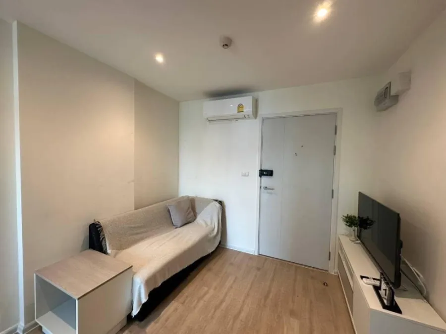 For rent, ICONDO Serithai Green Space, 7th floor, wide room, comfortable, fully decorated, nice, book now, don't miss it.