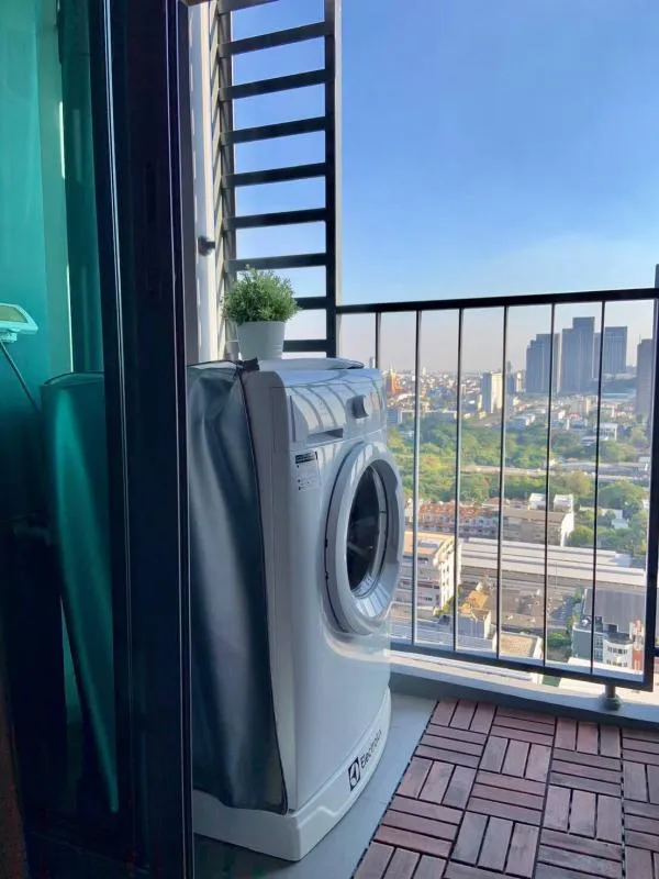 Urgent for rent !! Ideo Sukhumvit 93 Condo, corner unit, high floor, good location, close to the source of food, don't miss !!