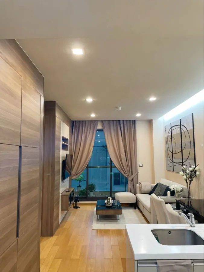 ให้เช่า The Address sathorn ห้องกว้างขวาง มาพร้อมพื้นที่ใช้สอยคุ้ม พลาดแล้วจะเสียดายทีหลัง บอกเลย